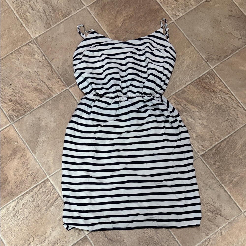 Striped Old Navy X Small Black and White Dress